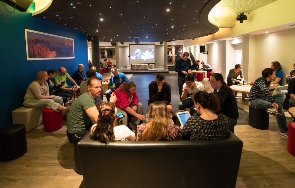 destination detail gallery