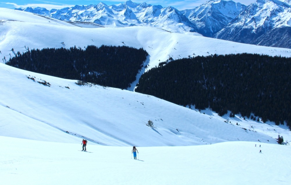 destination detail gallery