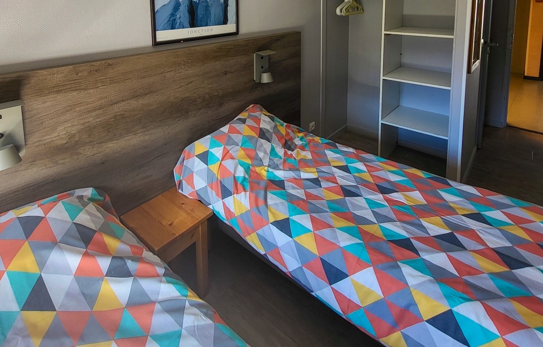 destination detail gallery