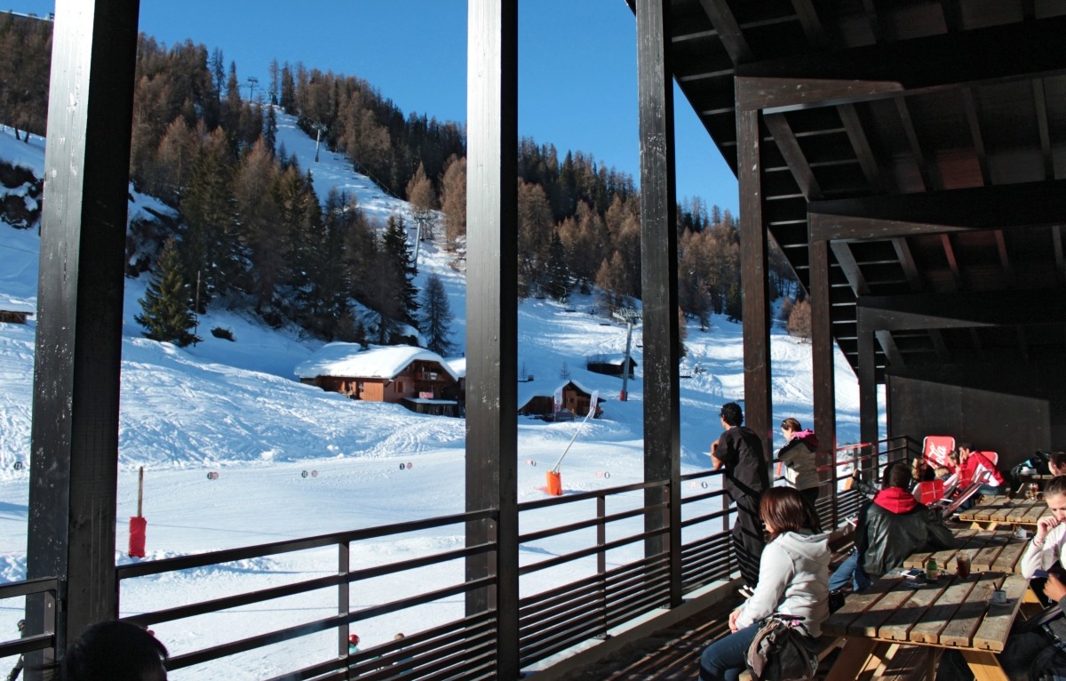 destination detail gallery